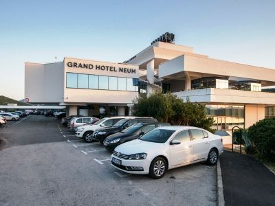 Grand 4*