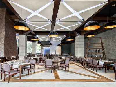 Grand Wellness & 4* Neum