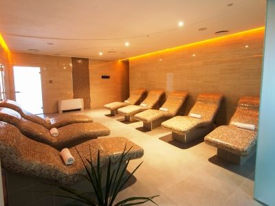 Grand Wellness & Hotel